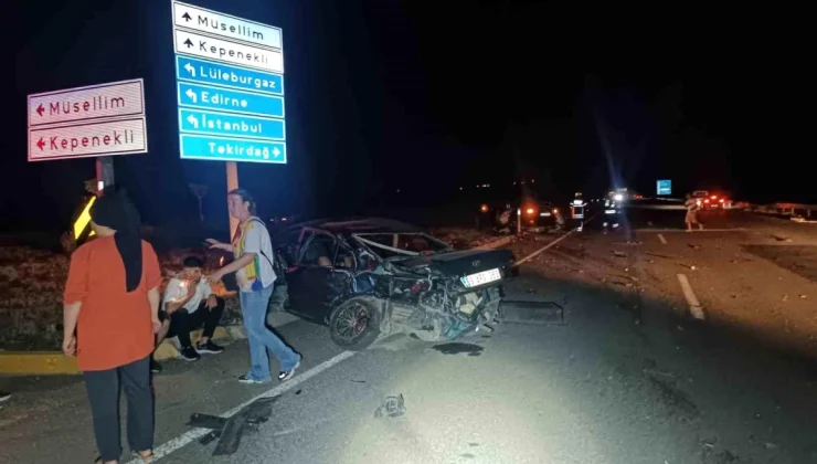 Tekirdağ’da kavşakta iki otomobil çarpıştı, 1 çocuk yaralandı